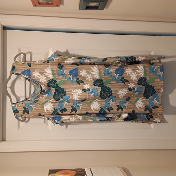 HAWAIIAN DRESS - Picture 1 of 2